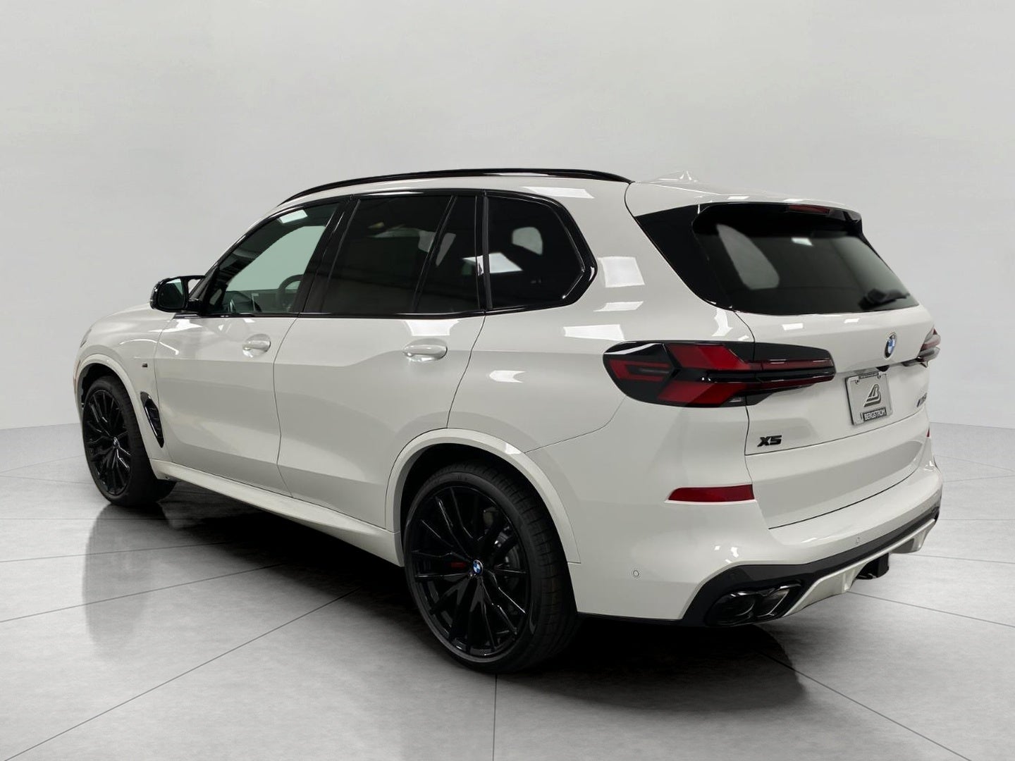 2026 BMW X5 M60i Sports Activity Vehicle