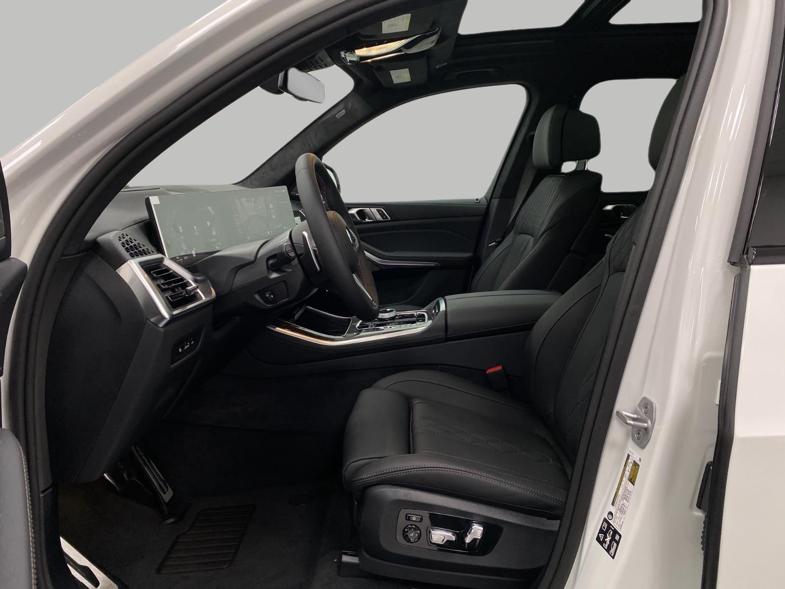 2026 BMW X5 M60i Sports Activity Vehicle
