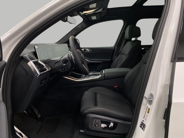 2026 BMW X5 M60i Sports Activity Vehicle