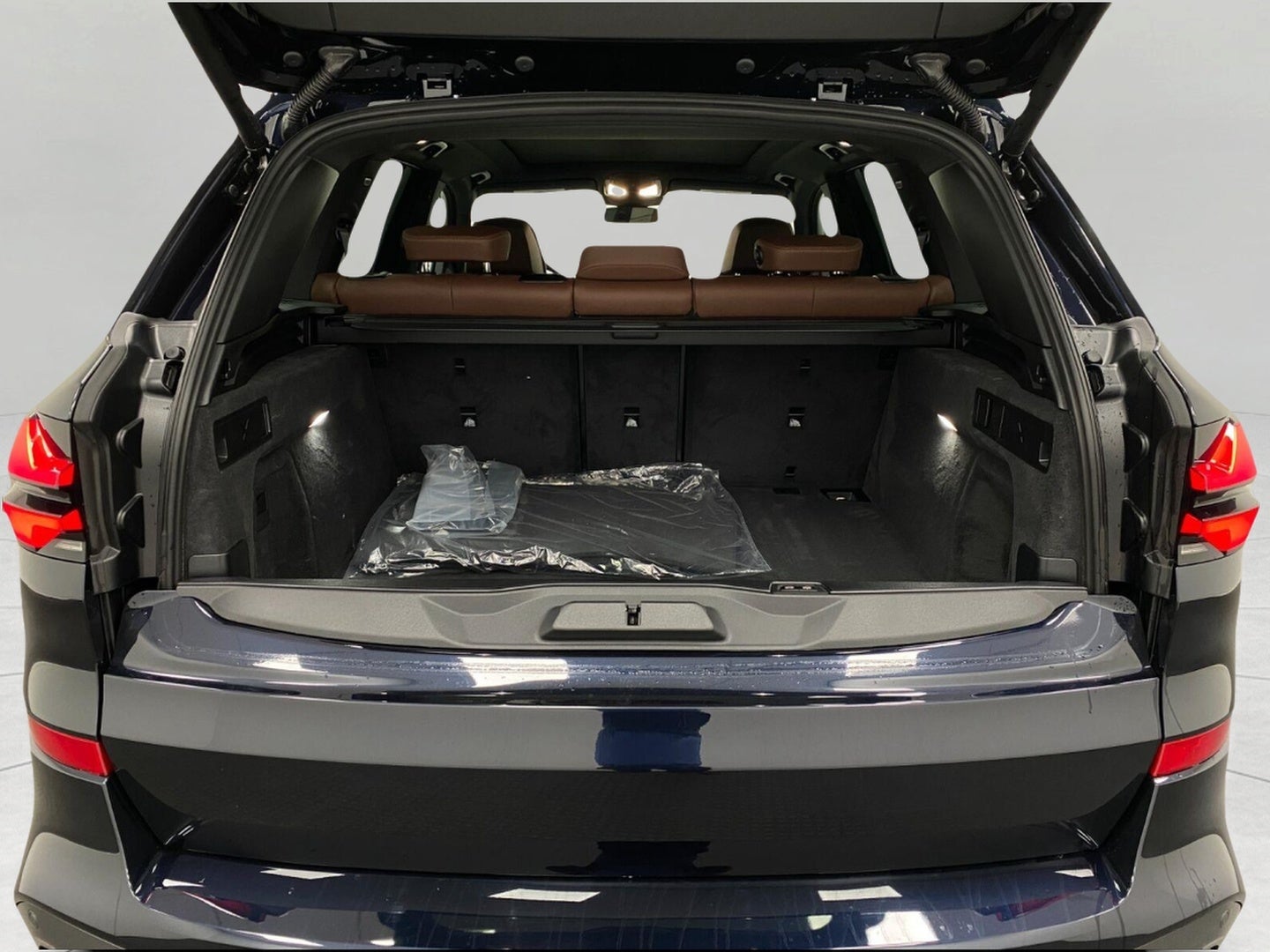 2026 BMW X5 M60i Sports Activity Vehicle