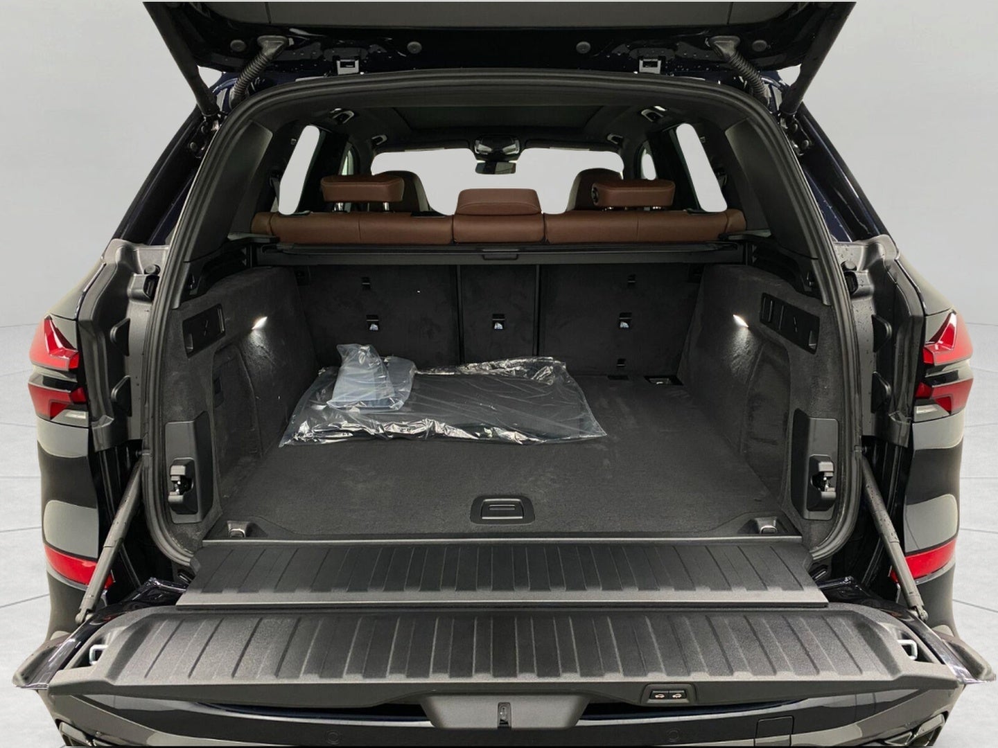 2026 BMW X5 M60i Sports Activity Vehicle