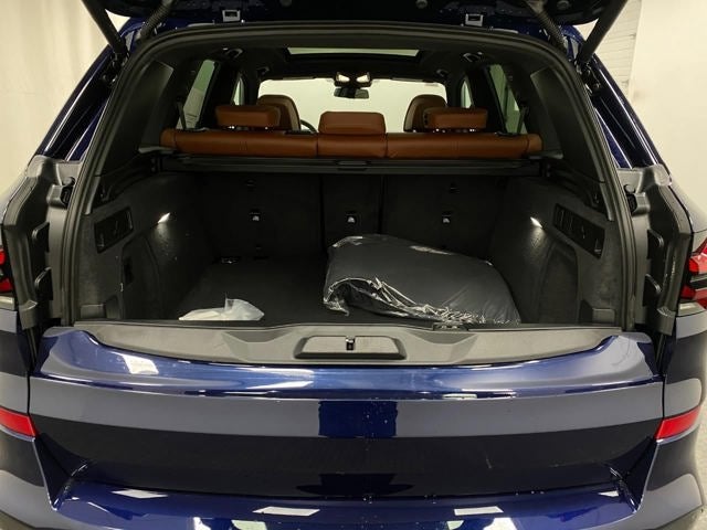 2026 BMW X5 M60i Sports Activity Vehicle