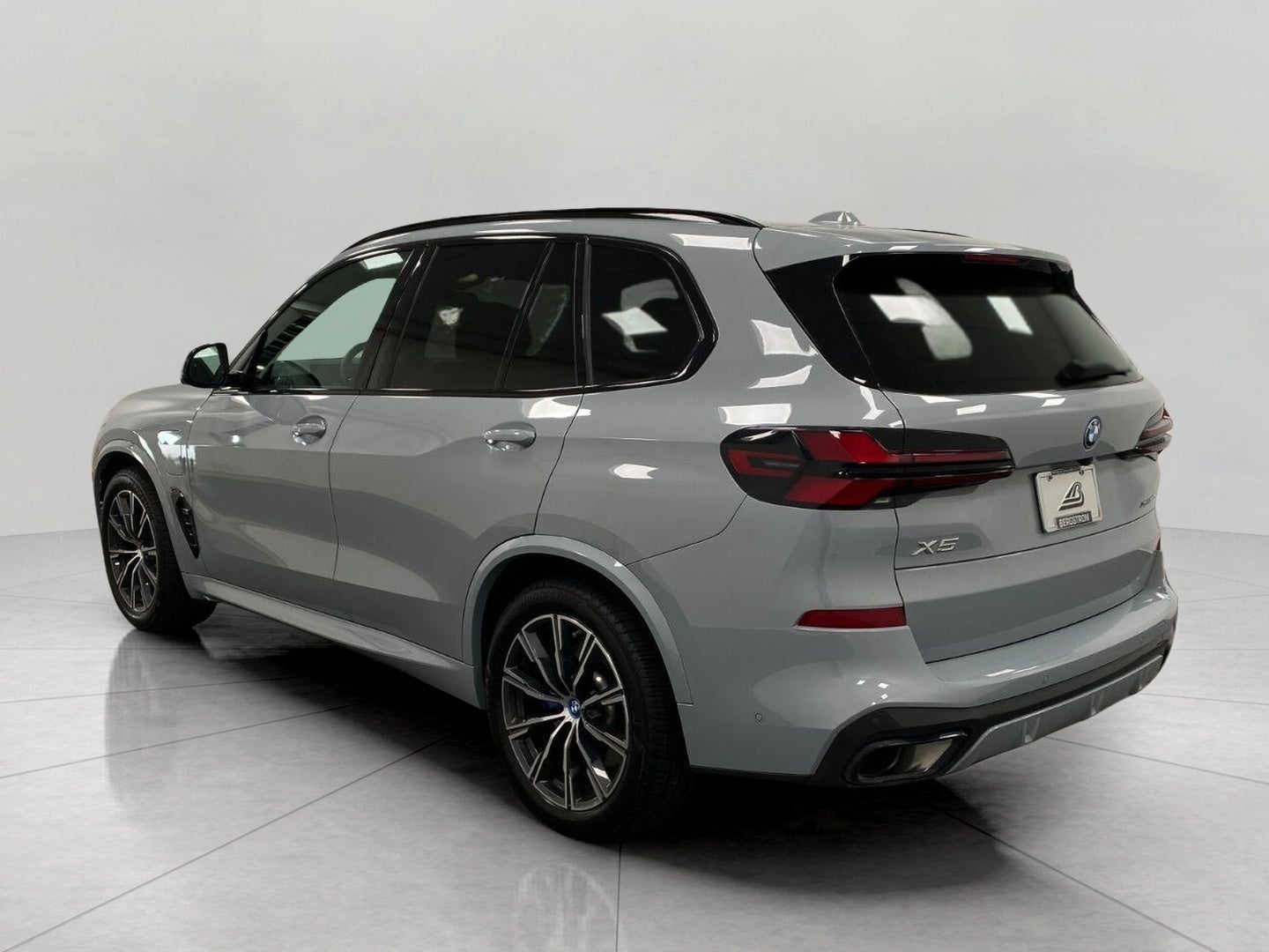 2024 BMW X5 xDrive50e Plug-In Hybrid