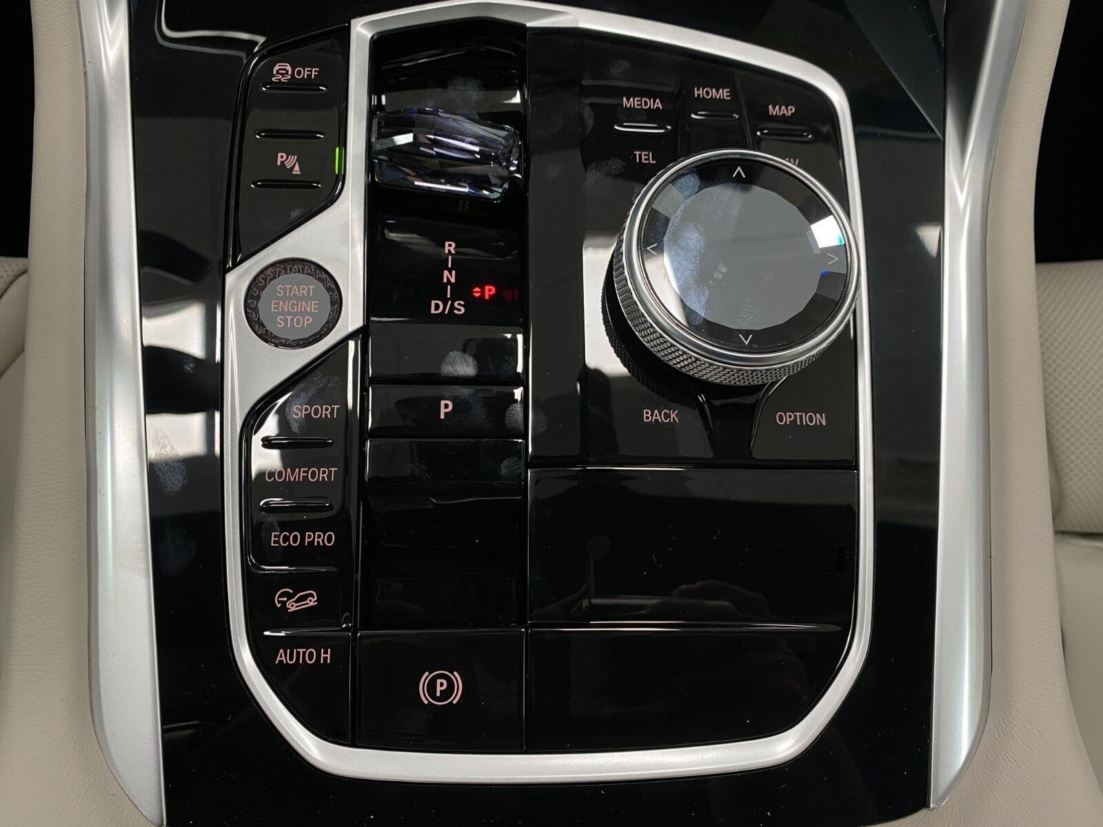 2027 BMW X6 M60i Sports Activity Coupe
