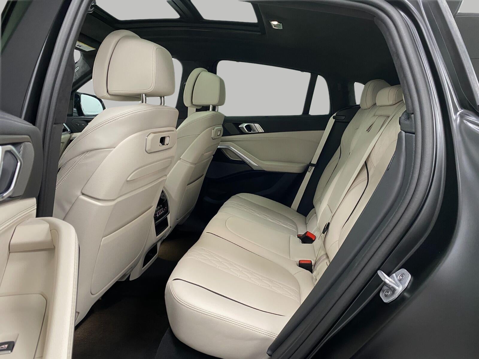 2027 BMW X6 M60i Sports Activity Coupe