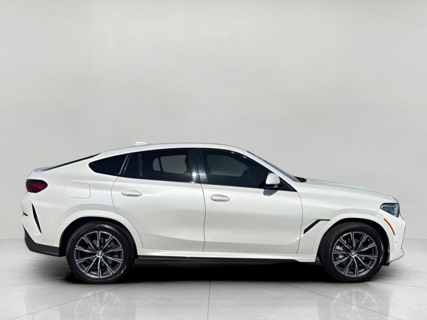 2022 BMW X6 xDrive40i Sports Activity Coupe