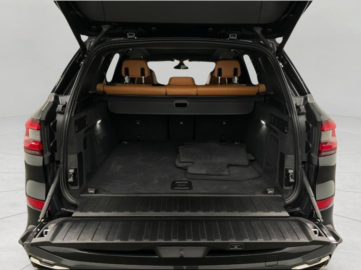 2022 BMW X5 M50i Sports Activity Vehicle