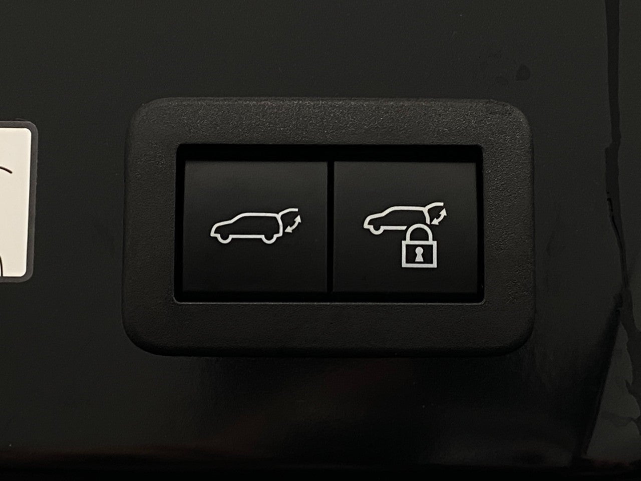 2024 Toyota PRIUS PRIME 4DR CAR