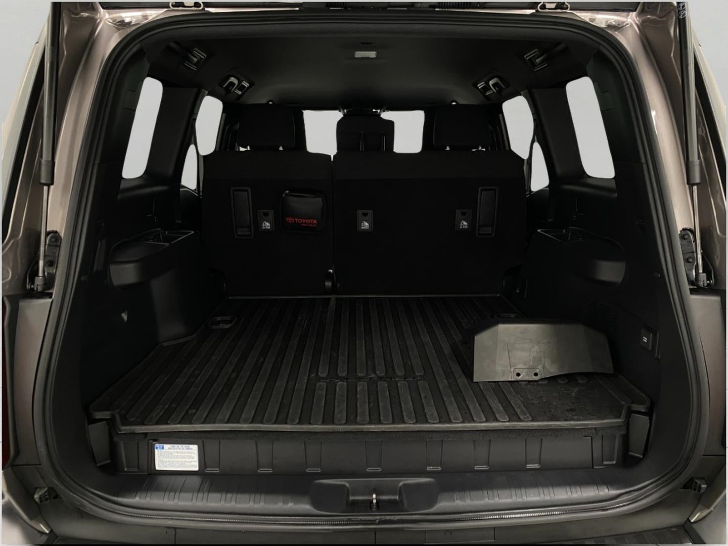 2025 Toyota Land Cruiser 4WD