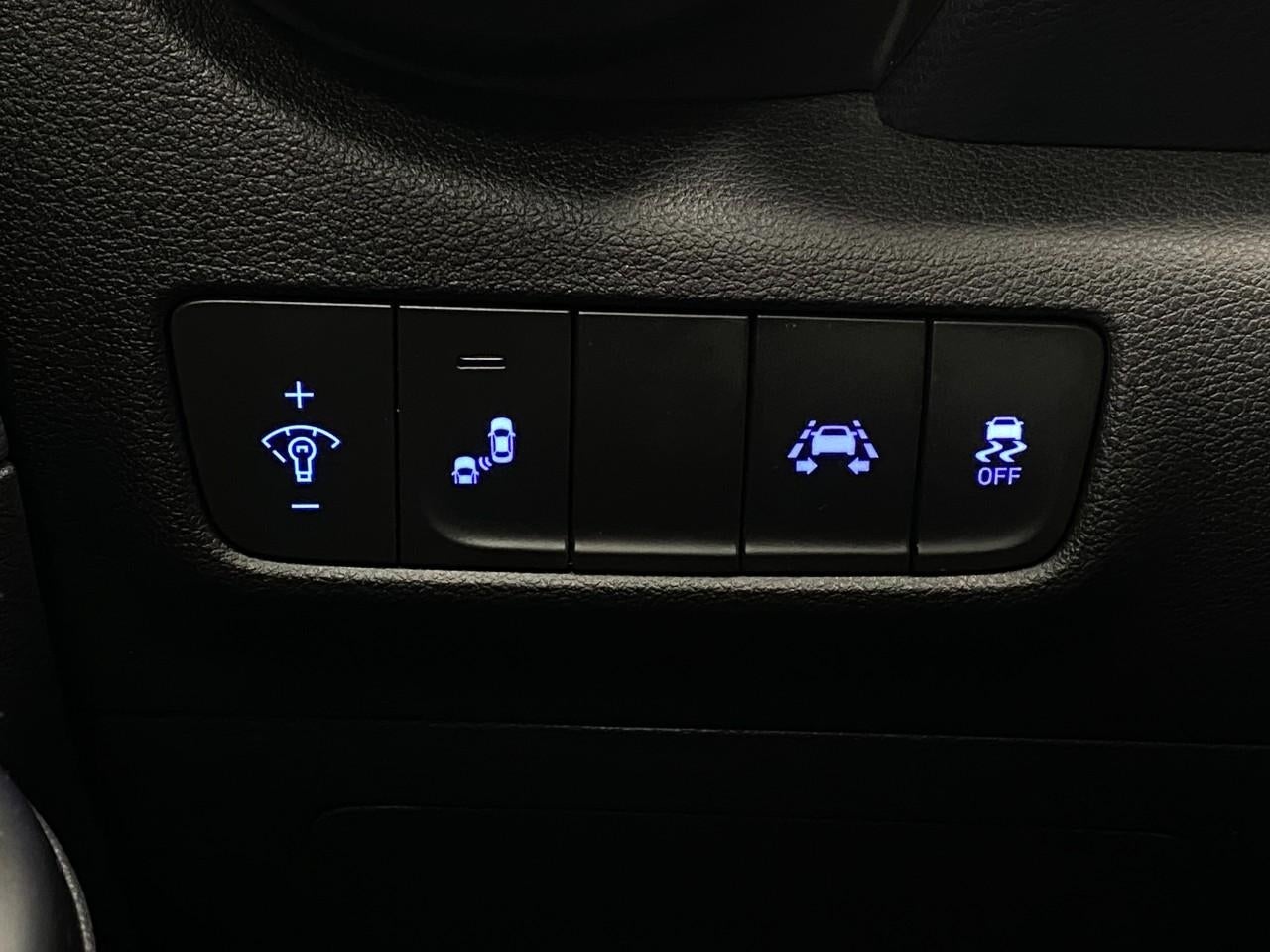 2020 Hyundai Kona Limited DCT AWD