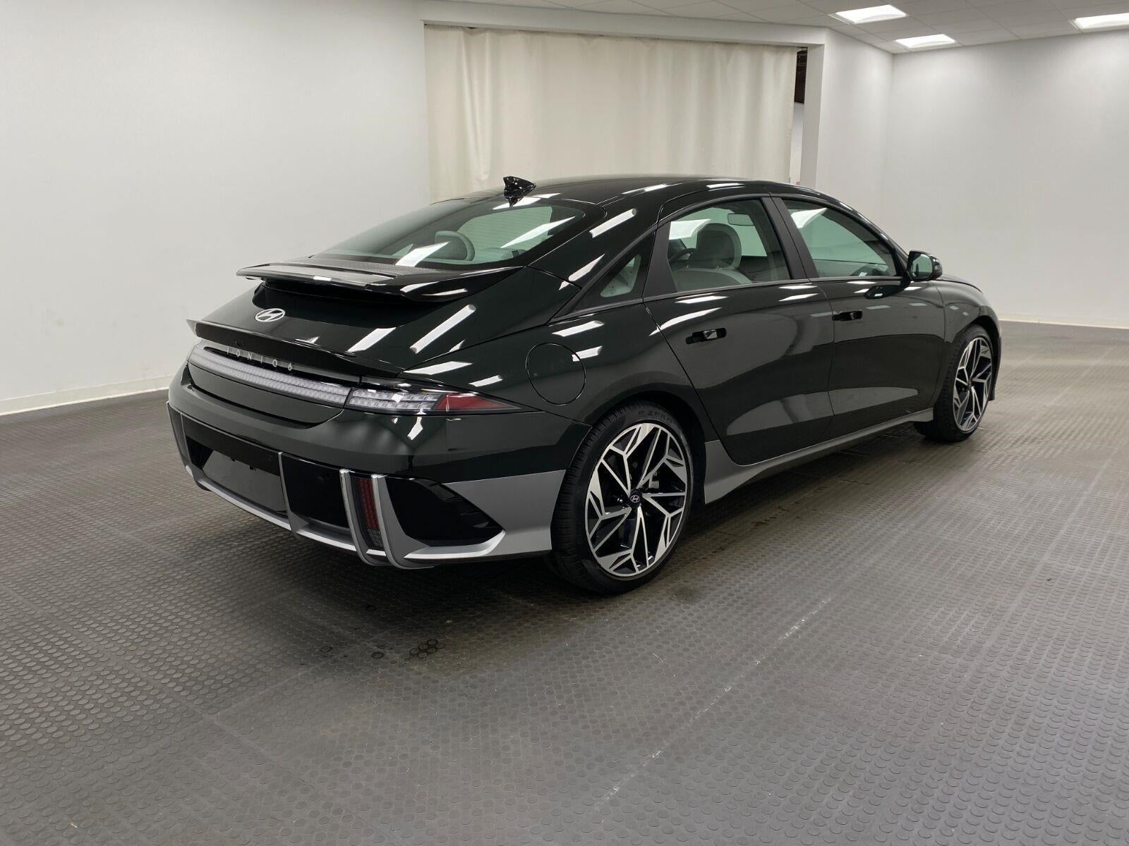 2023 Hyundai IONIQ 6 SEL AWD