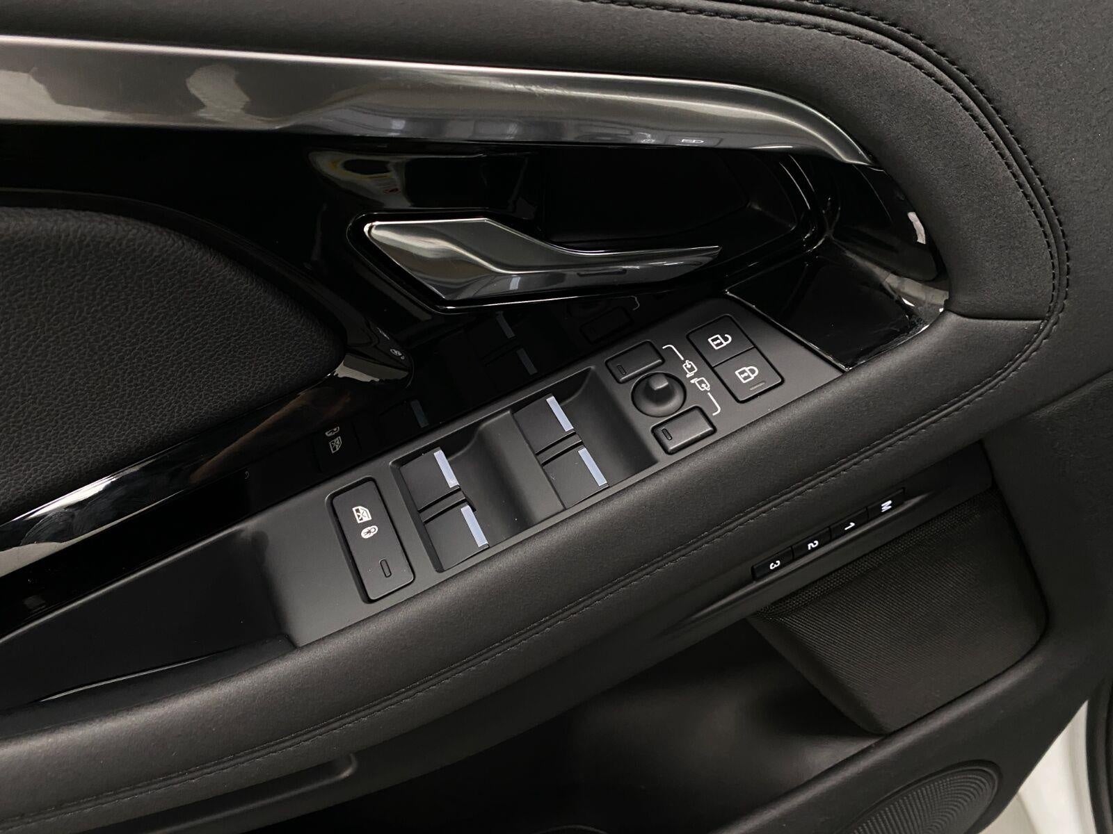 2023 Land Rover Range Rover Evoque R-Dynamic SE AWD
