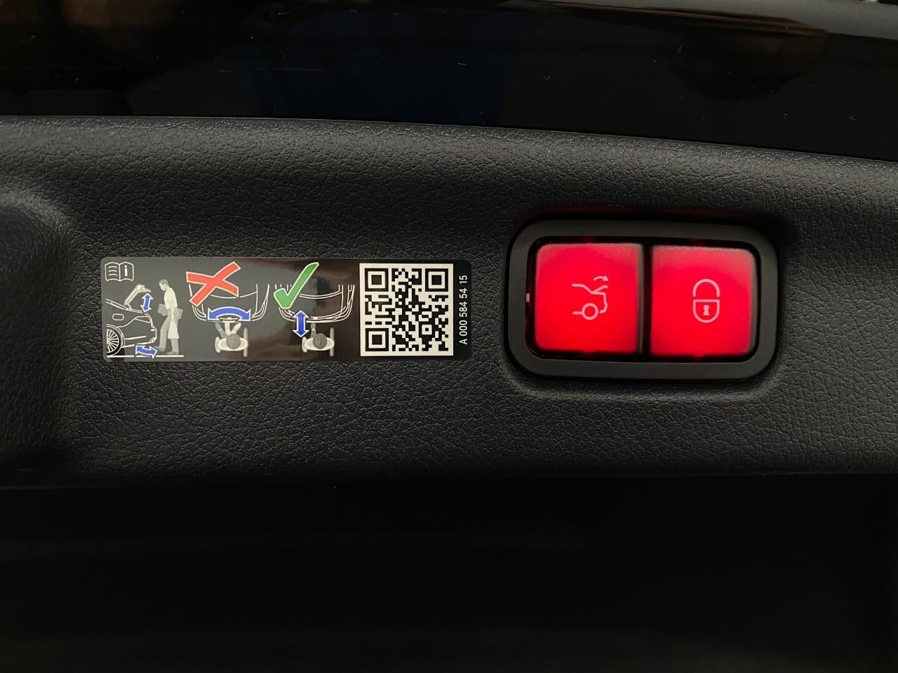 2025 Mercedes-Benz C-Class C 300 4MATIC® Sedan