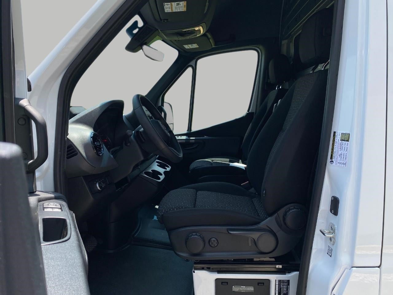 2025 Mercedes-Benz Sprinter Cargo Van 2500 High Roof I4 Diesel HO 170 RWD