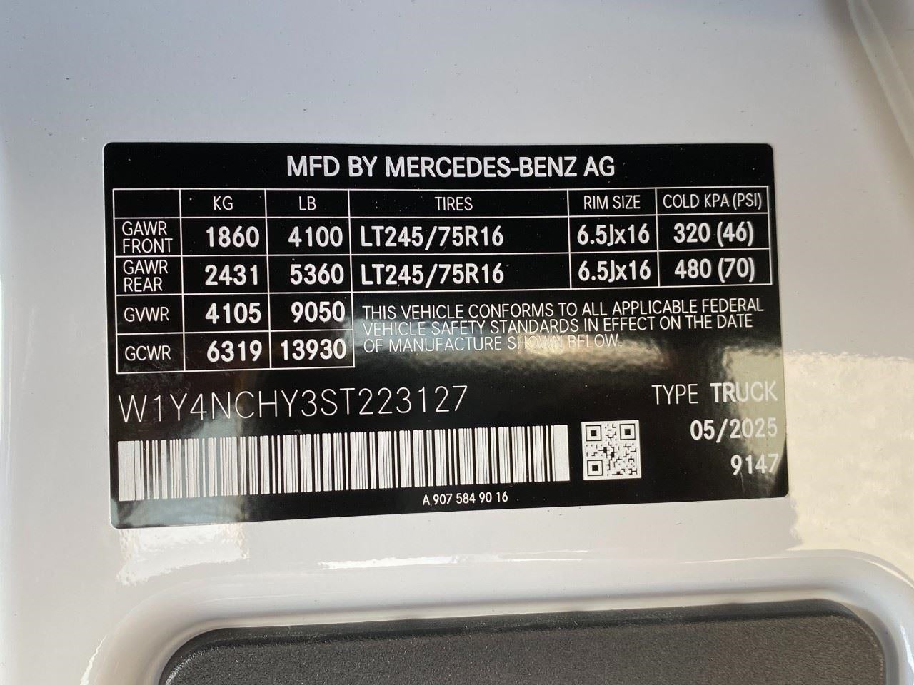 2025 Mercedes-Benz Sprinter Cargo Van 2500 High Roof I4 Diesel HO 170 RWD