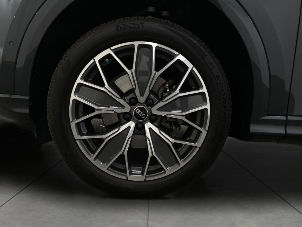 2025 Audi Q5 Premium Plus 2.0 TFSI quattro