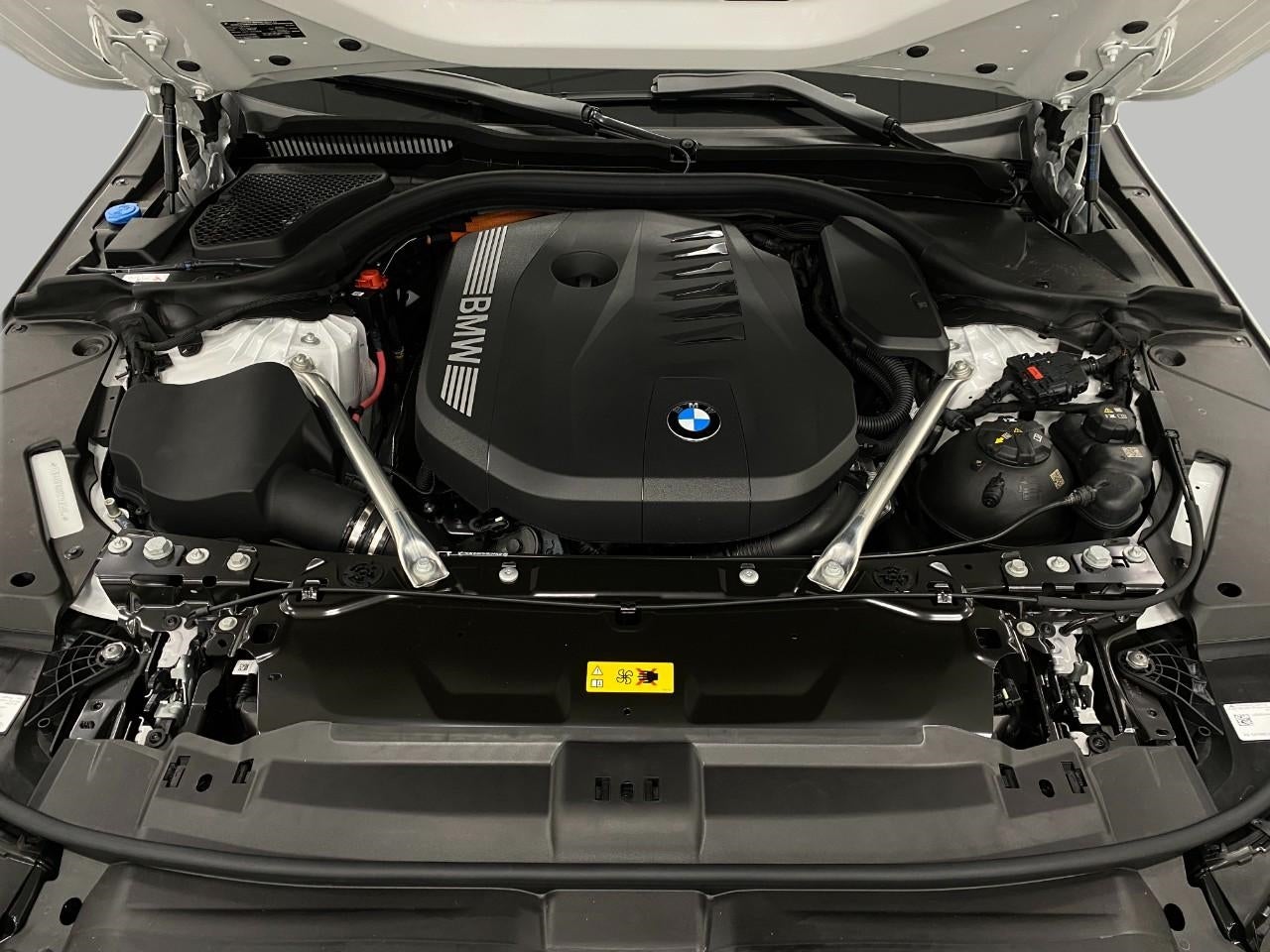 2026 BMW 550e 550e xDrive Sedan