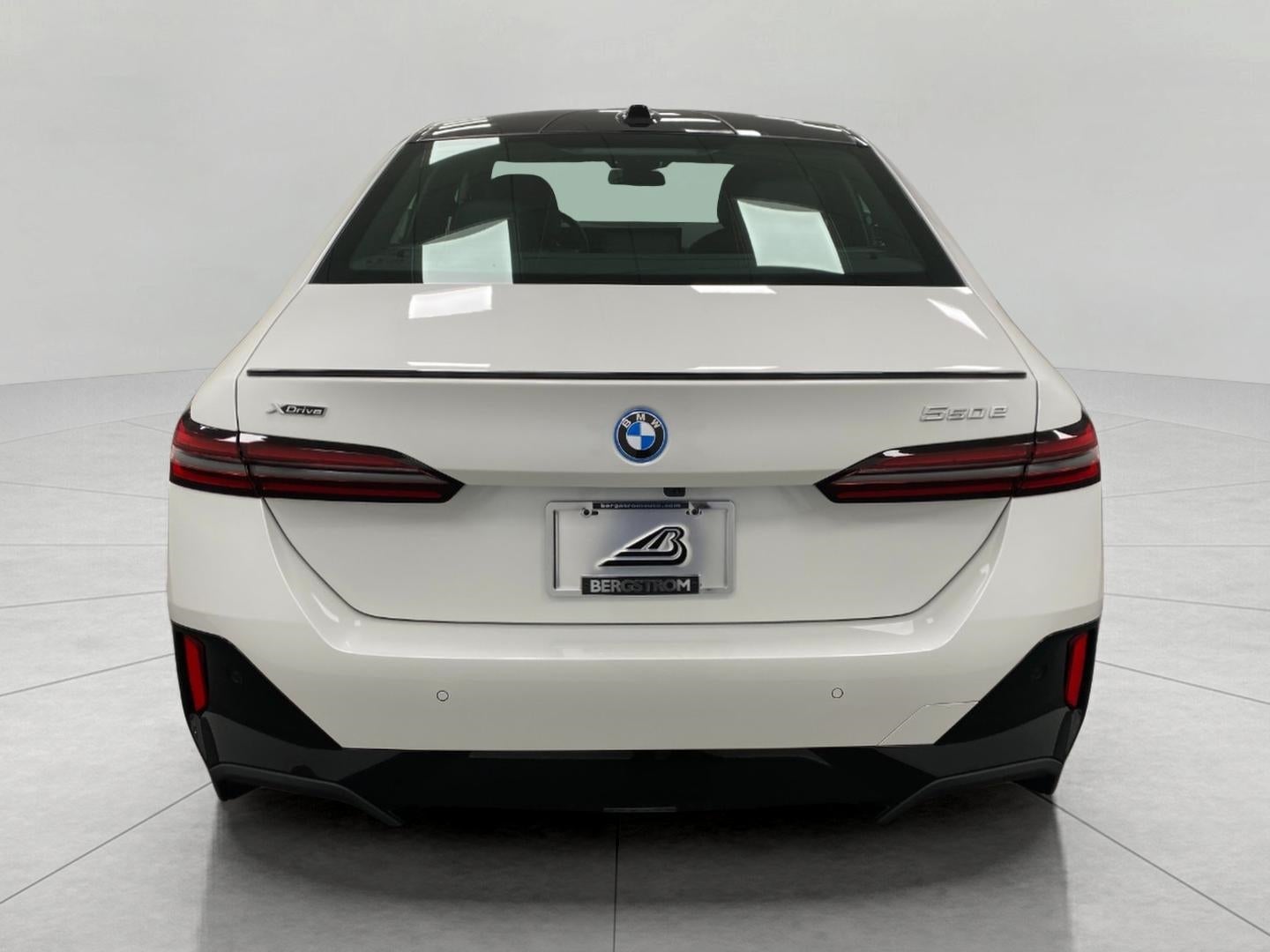 2026 BMW 550e 550e xDrive Sedan