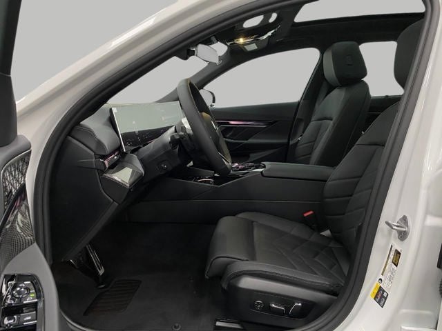 2026 BMW 550e 550e xDrive Sedan