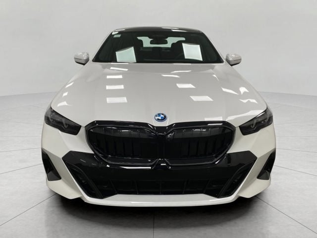 2026 BMW 550e 550e xDrive Sedan