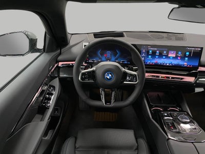 2026 BMW 550e 550e xDrive Sedan