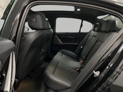 2026 BMW 550e 550e xDrive Sedan