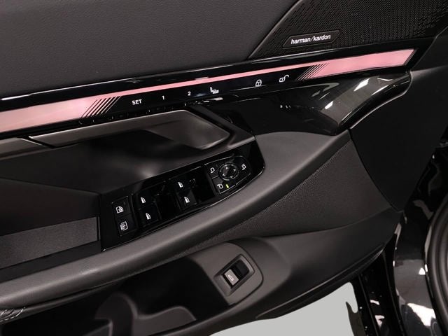 2026 BMW 550e 550e xDrive Sedan