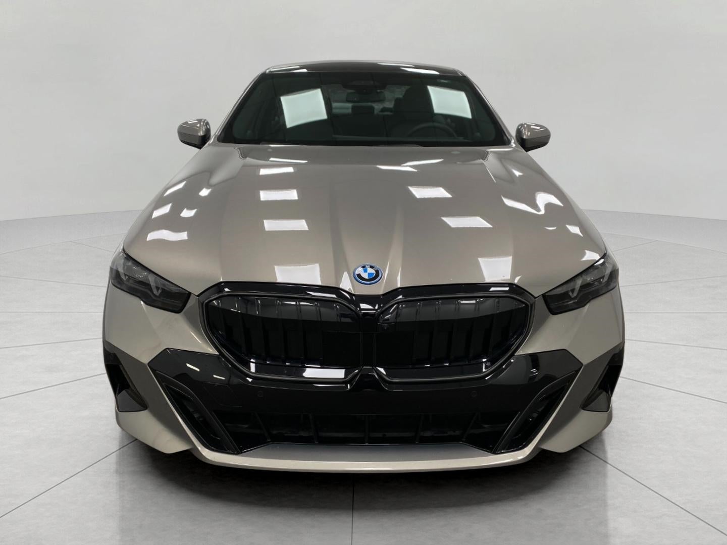 2026 BMW 550e xDrive 550e xDrive Sedan