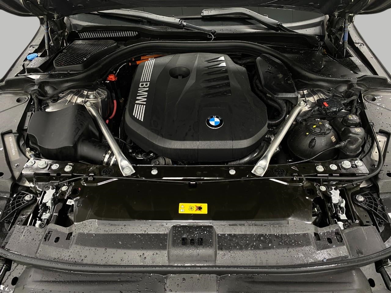 2026 BMW 550e xDrive 550e xDrive Sedan