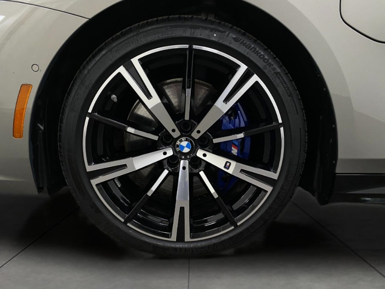 2026 BMW 550e xDrive 550e xDrive Sedan