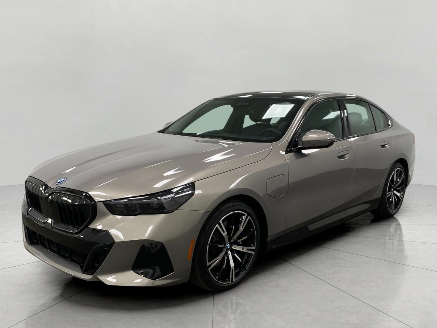 2026 BMW 550e xDrive 550e xDrive Sedan