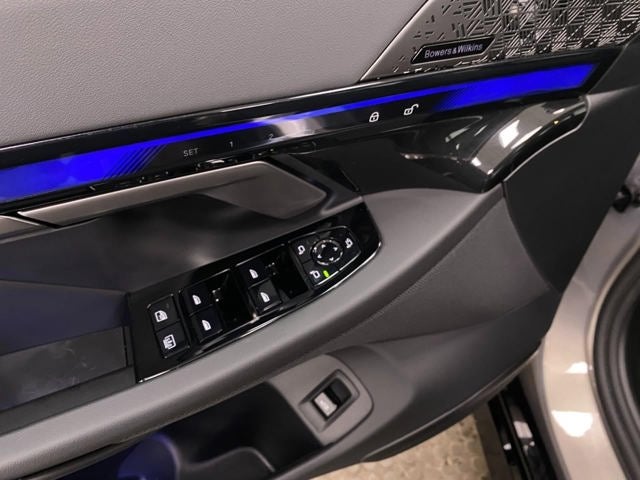 2026 BMW 550e xDrive 550e xDrive Sedan