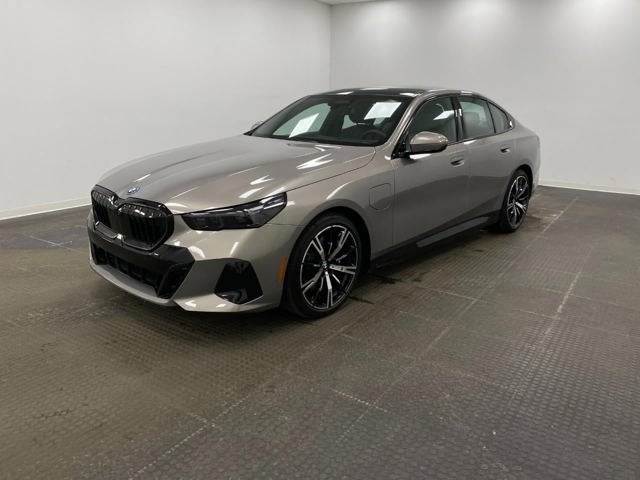 2026 BMW 550e xDrive 550e xDrive Sedan