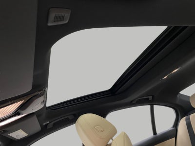 2026 BMW 330i 330i xDrive Sedan