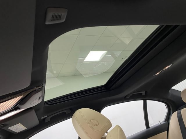 2026 BMW 330i 330i xDrive Sedan