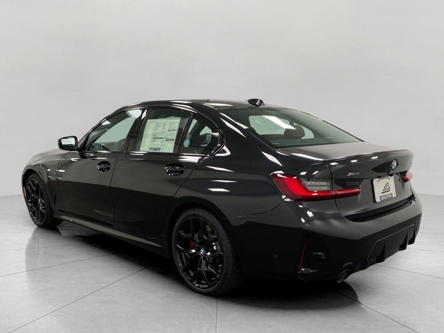 2026 BMW 330i 330i xDrive Sedan