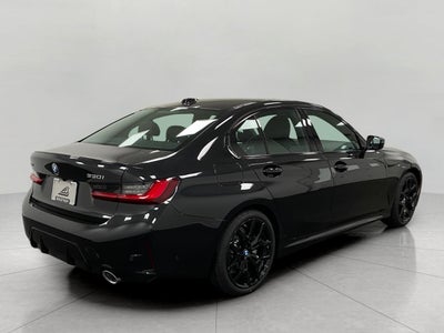 2026 BMW 330i 330i xDrive Sedan