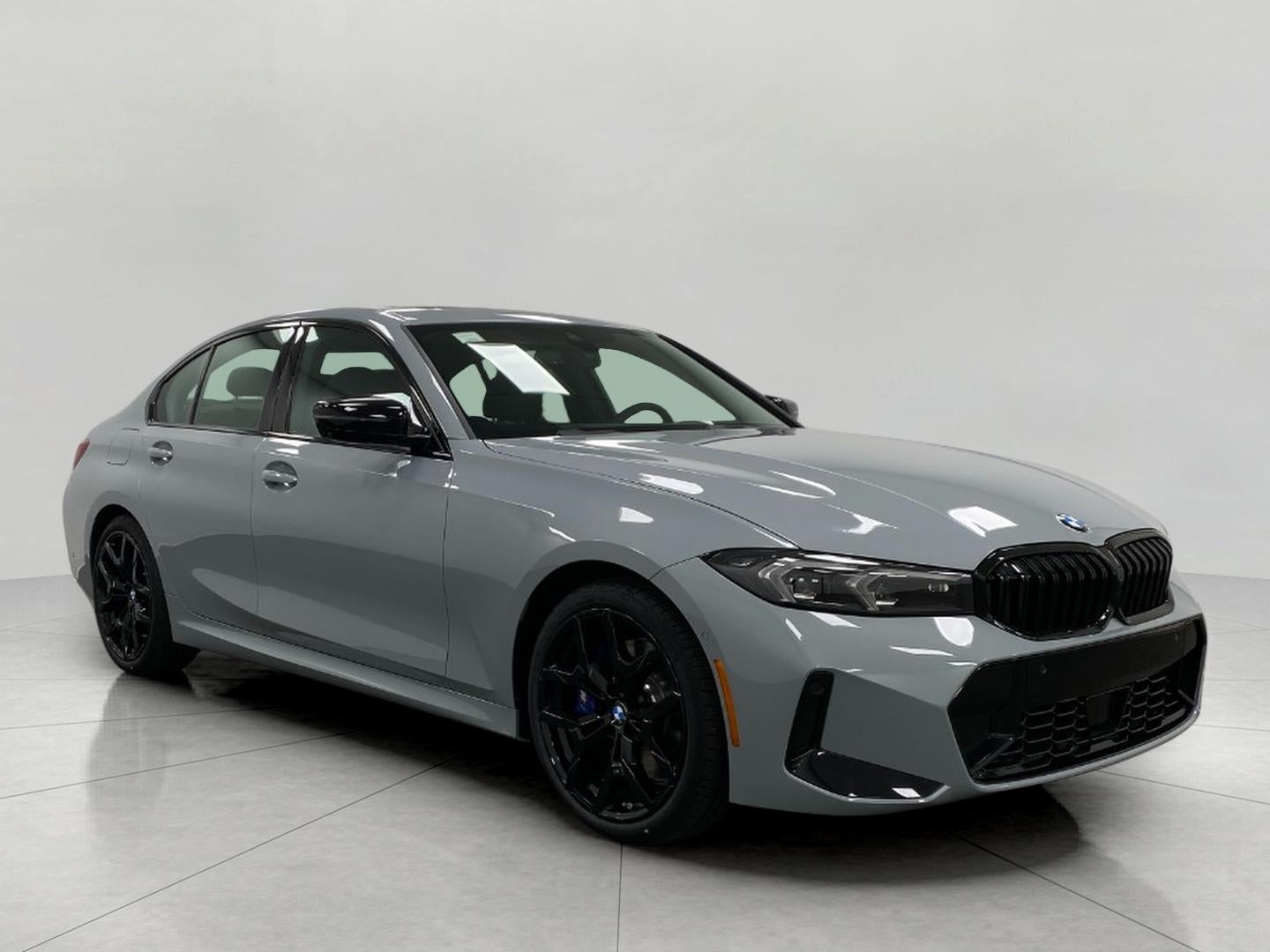 2026 BMW 3 Series 330i xDrive Sedan's photo