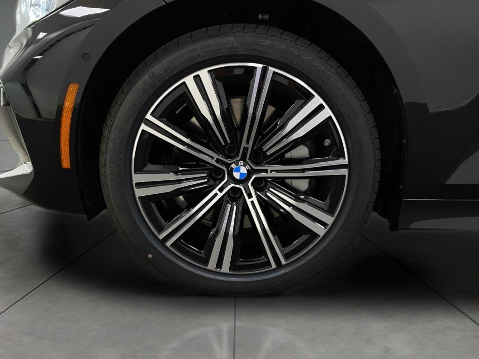 2026 BMW 330i 330i xDrive Sedan