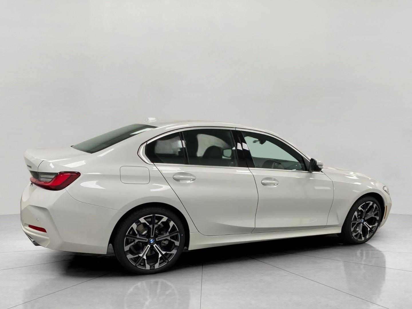 2026 BMW 330i 330i xDrive Sedan