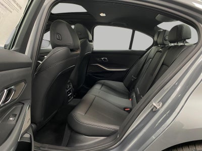 2026 BMW 330i 330i xDrive Sedan