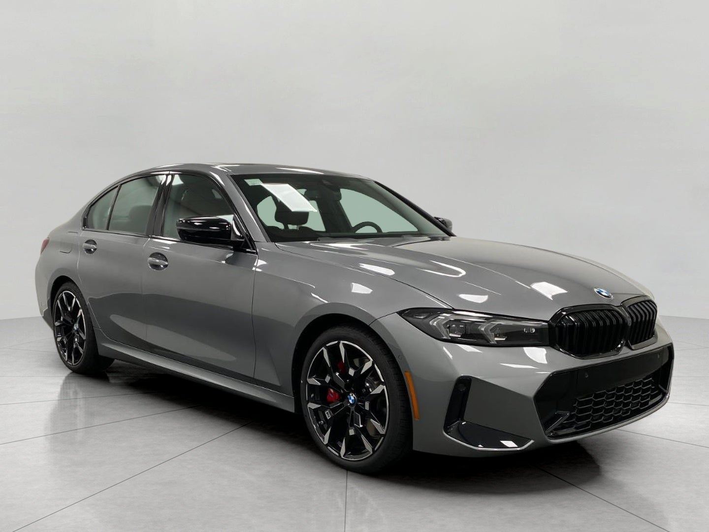 2026 BMW 3 Series 330i xDrive Sedan's photo