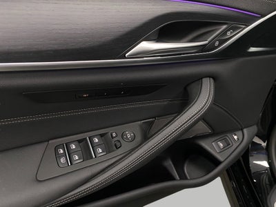 2023 BMW 530e 530e xDrive Plug-In Hybrid