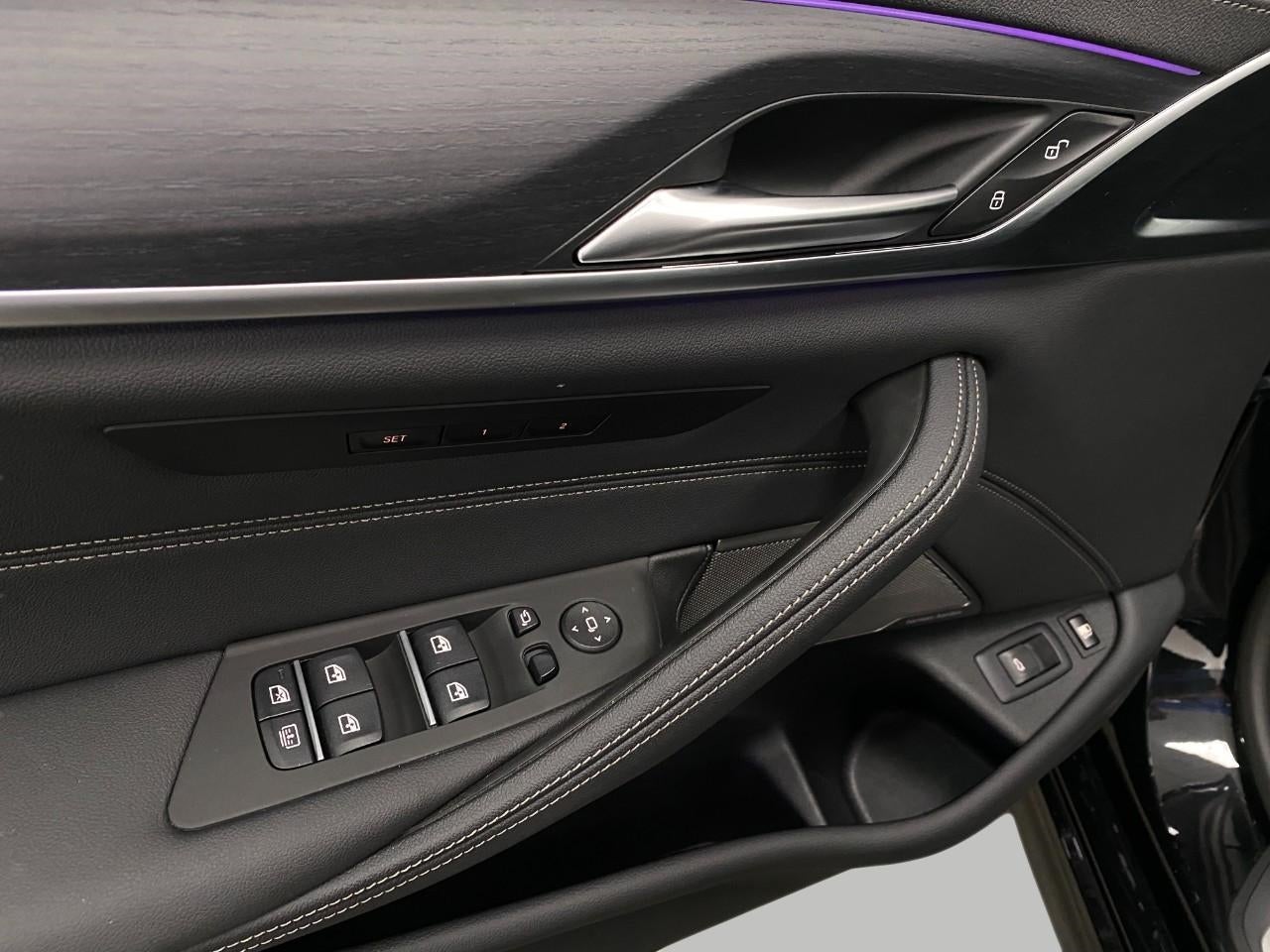 2023 BMW 530e 530e xDrive Plug-In Hybrid