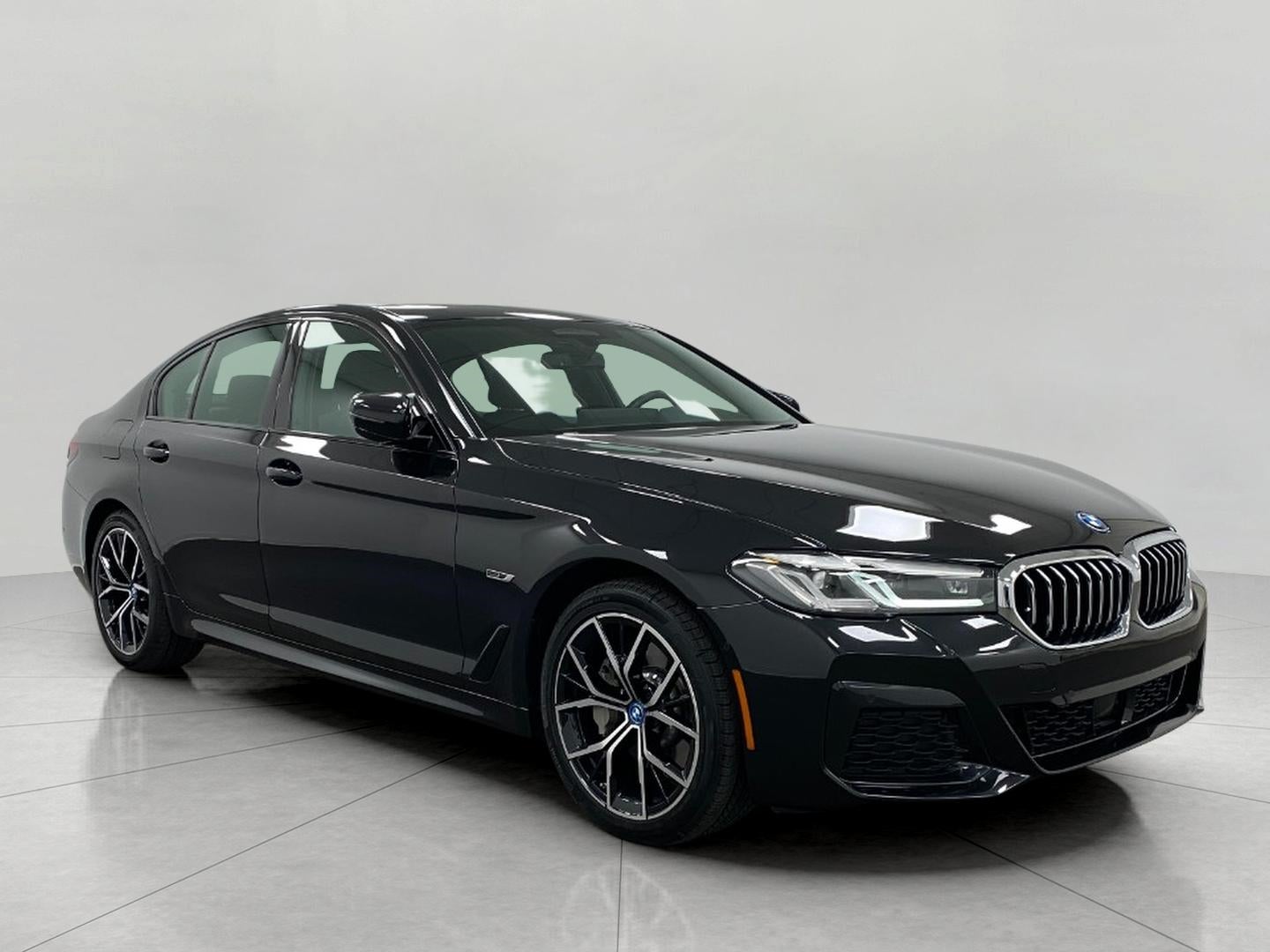 2023 BMW 530e 530e xDrive Plug-In Hybrid