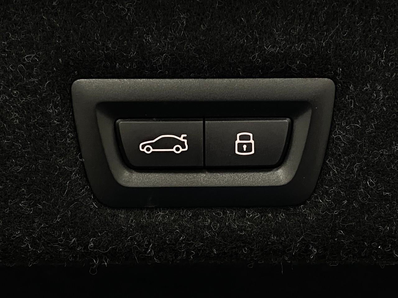 2023 BMW 530e 530e xDrive Plug-In Hybrid