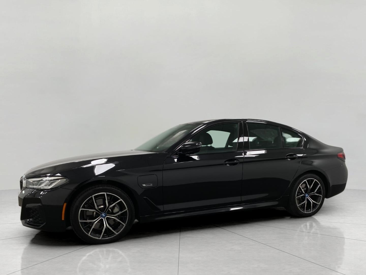 2023 BMW 530e 530e xDrive Plug-In Hybrid