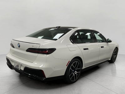 2025 BMW 760i 760i xDrive Sedan