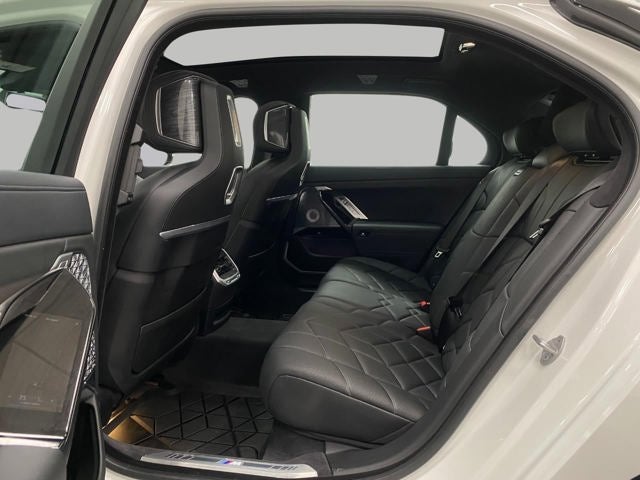 2025 BMW 760i 760i xDrive Sedan