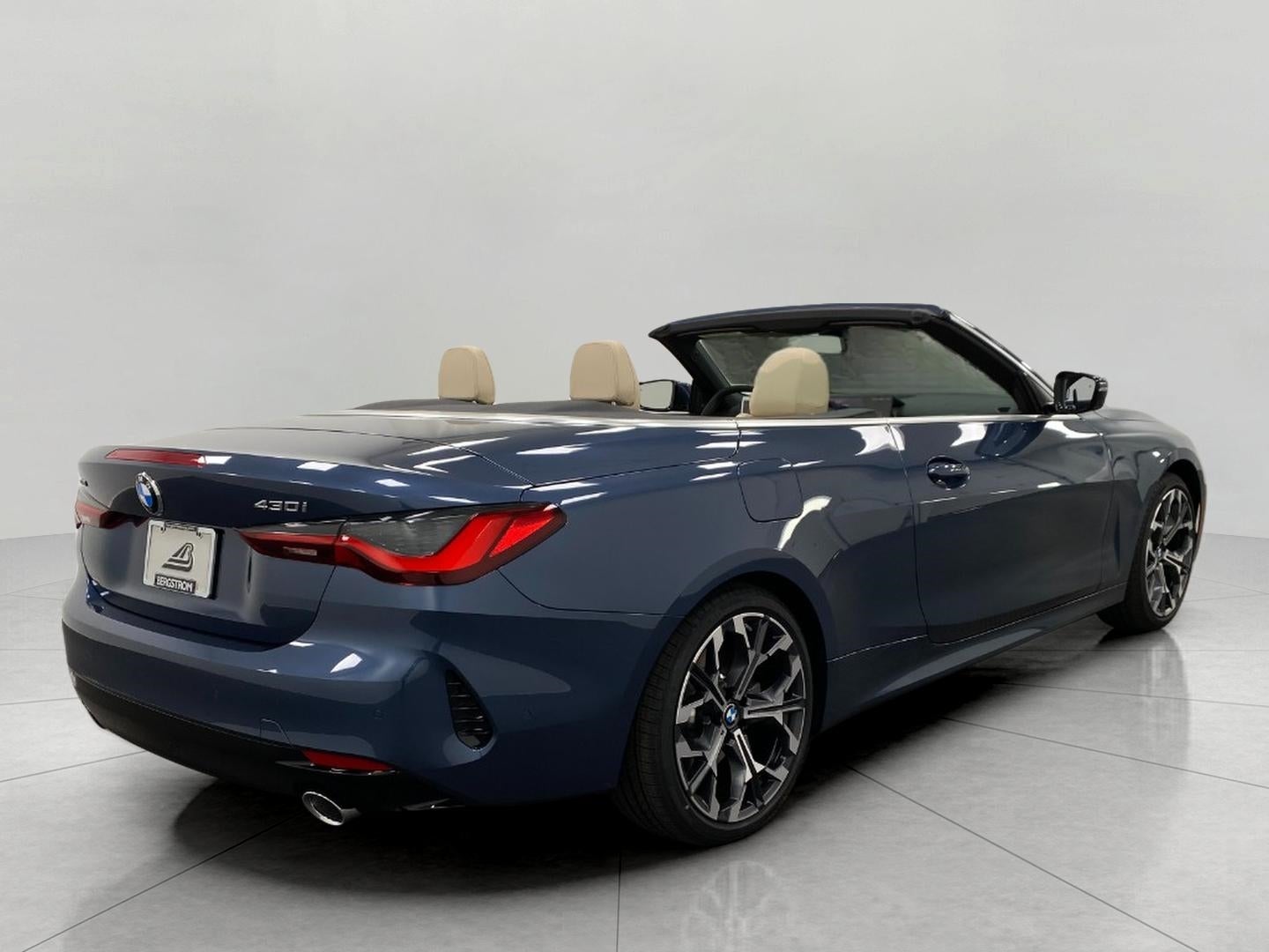 2026 BMW 430i 430i xDrive Convertible